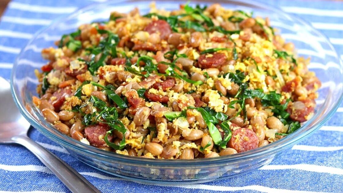 Feijão Tropeiro à Moda Mineira: Simples, Fácil e Delicioso!