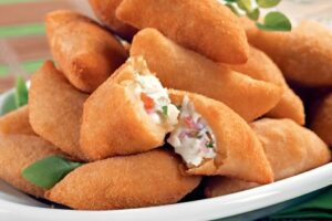 Risoles de Frango com Catupiry: Simples, Fácil e Perfeito! A Melhor Maneira de Fazer em Casa