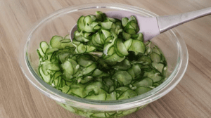 Pepino Agridoce Delicioso: O Segredo Refrescante para Dias Quentes!