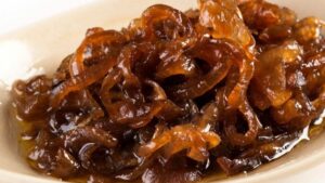 Cebola Caramelizada Super FÁCIL: Um Guia Completo para Aumentar o Sabor de Suas Refeições
