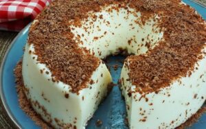 Como Fazer Pudim Prestígio de Liquidificador: Receita Cremosa e Rápida com Leite Condensado